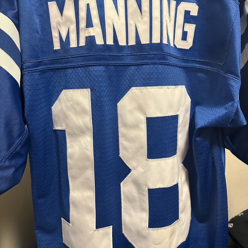 Peyton manning reg season size medium